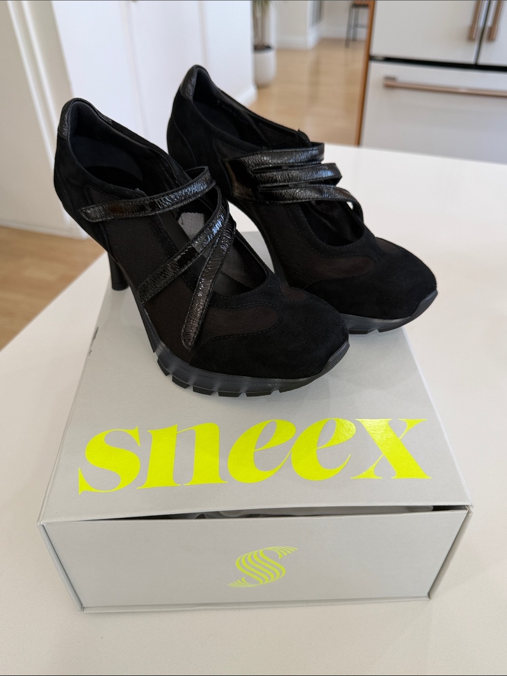 NEW WITH BOX SNEEX The Ballerina Black Suede & Leather Cross-Strap Heeled Pumps